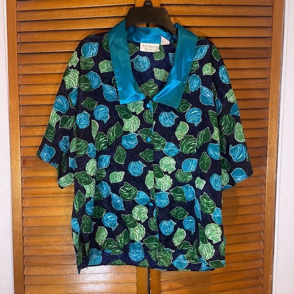 Victoria's Secret Other - Victoria’s Secret Seashell Vintage Button Down Sleep Silk Shirt Sz S